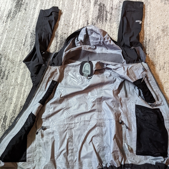 Sierra Designs waterproof/breathable shell, in great condition, size small - Picture 12 of 12